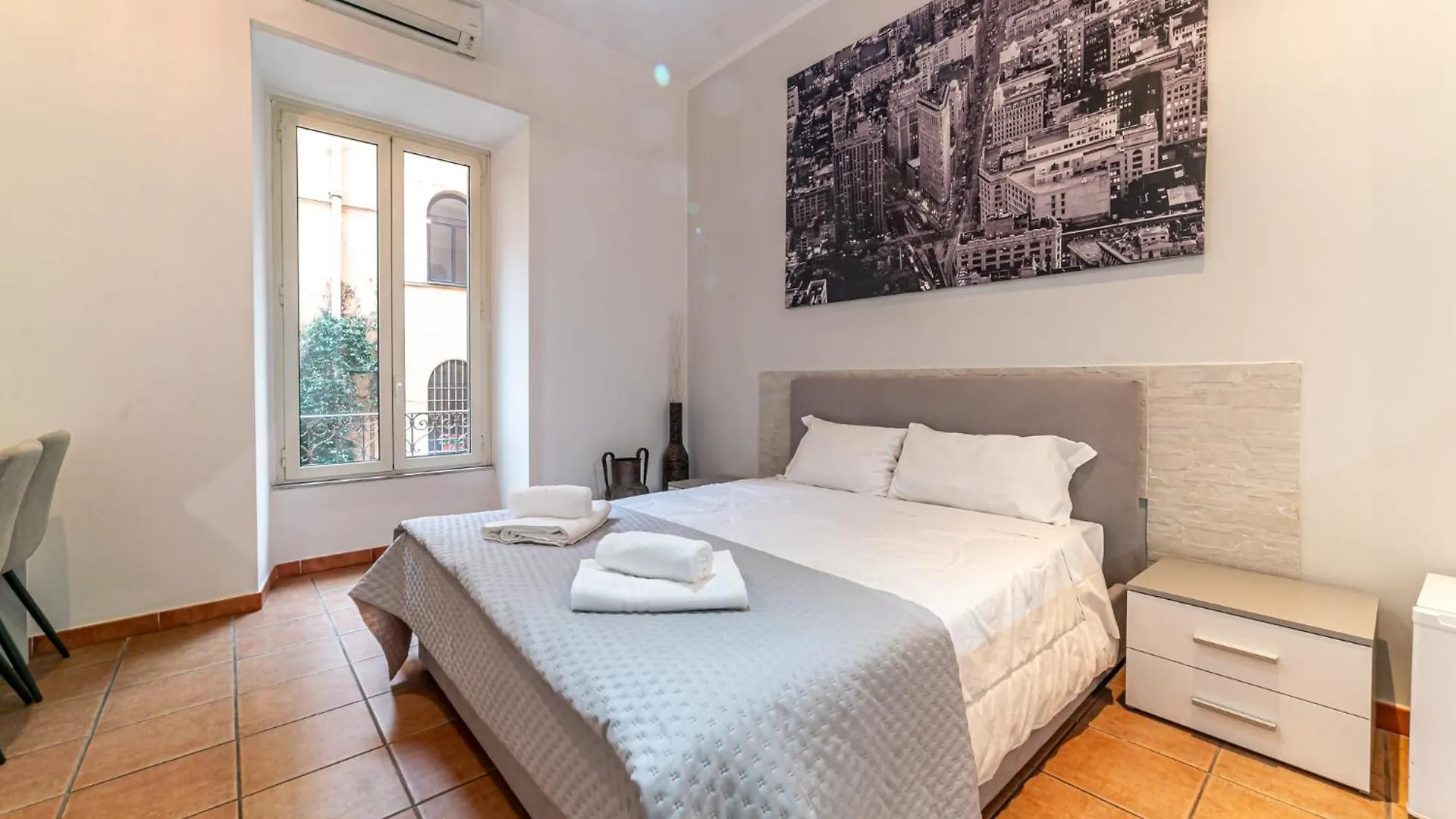 Cristel Cozy Rooms - Termini Train Station Rome