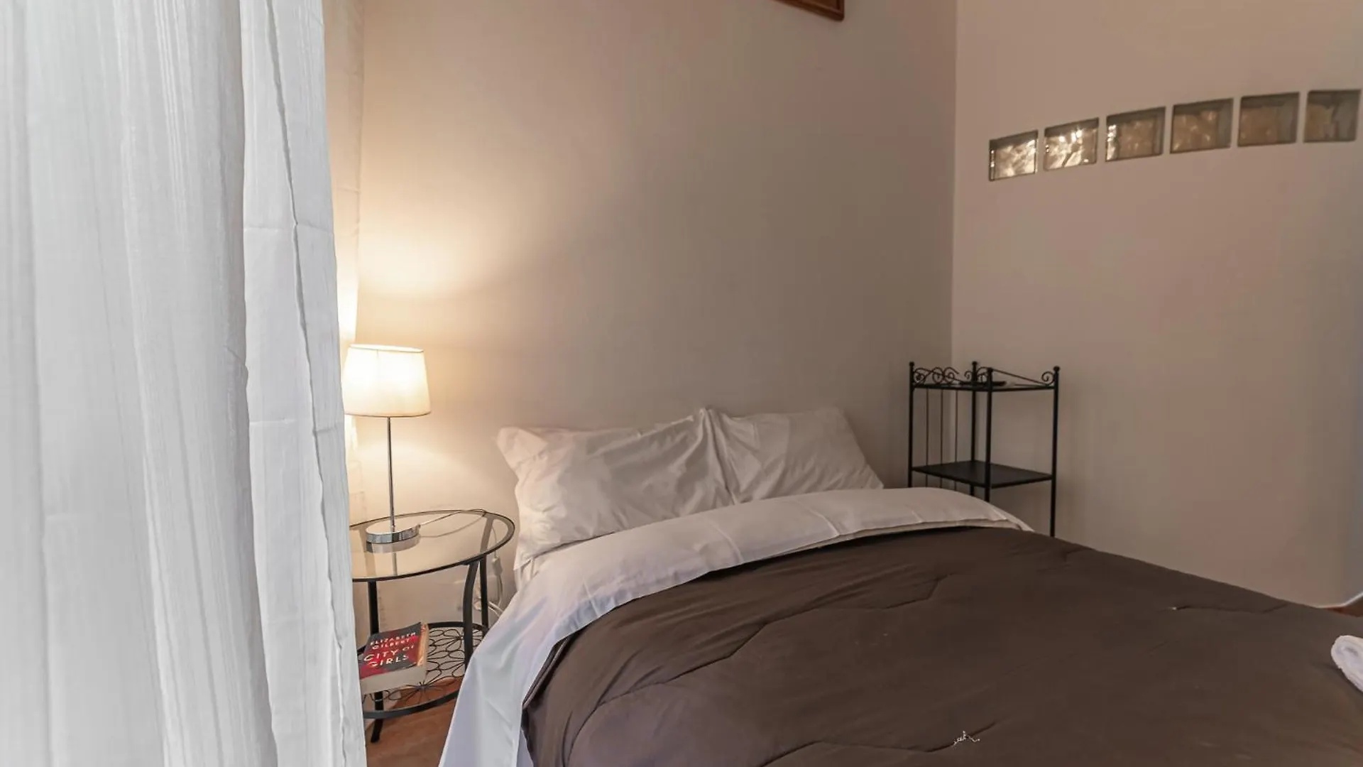Cristel Cozy Rooms - Termini Train Station Rome